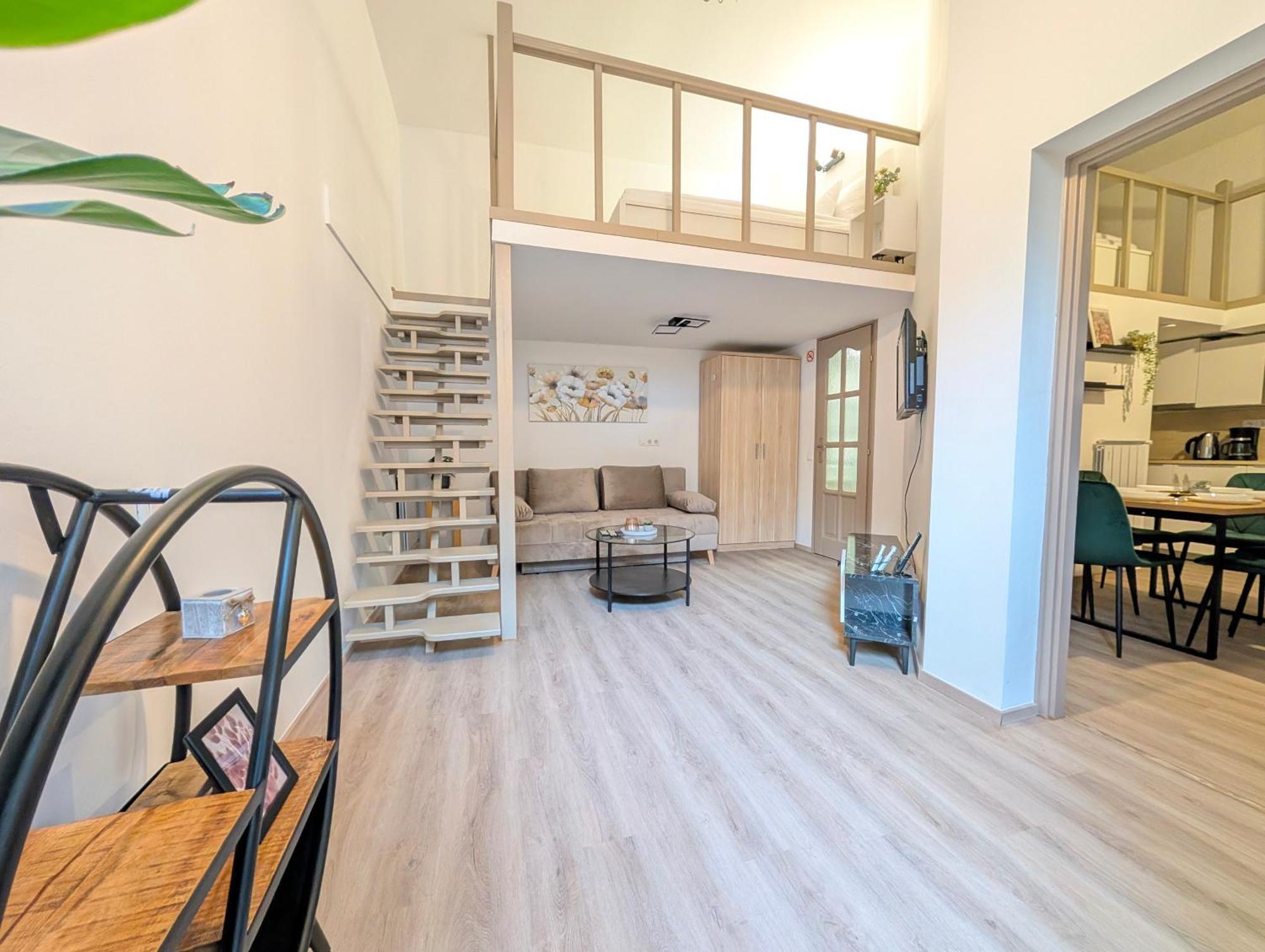 Apartment Rumbach 1 *